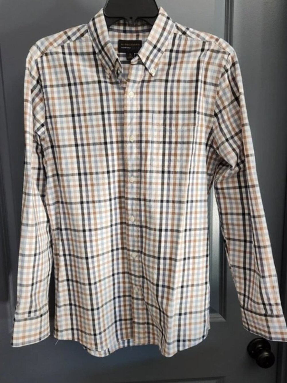 Saddlebred 1888 tailored fit poplin long sleeve button-up